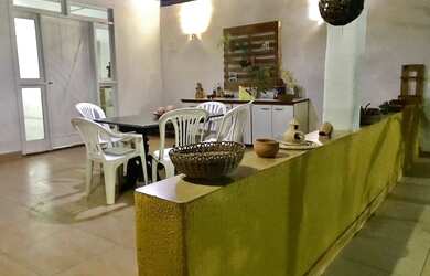 Imagem 3: Casa para aluguel e venda possui 280 metros quadrados com 4 quartos em Atalaia - Aracaju