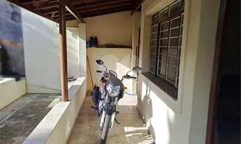 Imagem 4: Linda casa com 03 dormitórios, área gourmet com churrasqueira, piscina e 08 vagas para aut