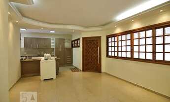 Imagem 2: Casa para Aluguel - Assunção, 3 Quartos, 100 m2