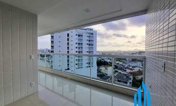 Imagem 3: Alto Padrão de 2 quartos com 02 vagas na Praia do Morro, com vista para o mar e montanhas