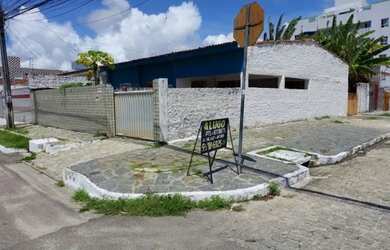 Imagem 3: Casa no Bessa com 2 Quartos a 300 metros do mar