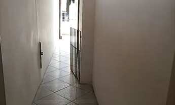 Imagem 6: Kitnet 450,00 com água