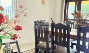 Imagem 5: Sobrado com 3 suítes sendo 1 suíte no piso térreo