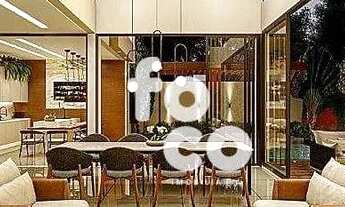 Imagem 5: No jardim versalles