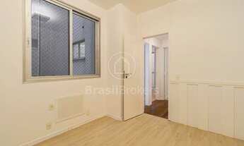 Imagem 3: Apartamento para venda tem 138 metros quadrados com 4 quartos em Ipanema - Rio de Janeiro