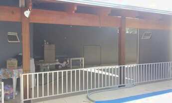 Imagem 3: Casa para aluguel tem 220 m2 com no Bairro Cidade Jardim - Uberlândia - MG