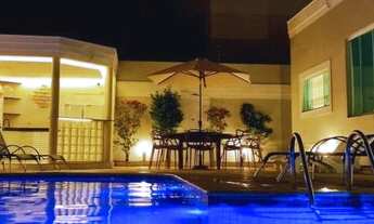 Imagem: Casa frente ao mar à venda na praia da