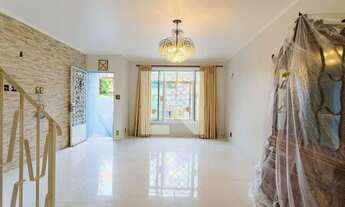 Imagem: Casa à Venda - Chácara Inglesa, 3 Quartos