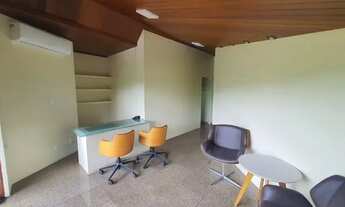 Imagem 2: Casa para aluguel e venda possui 774 metros quadrados com 10 quartos em Calhau - São Luís