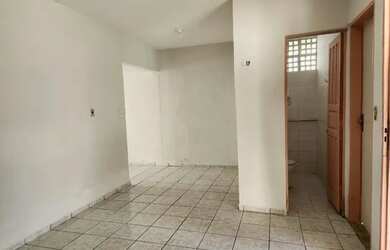 Imagem 6: Casa para aluguel com 2 quartos em Mangabeira