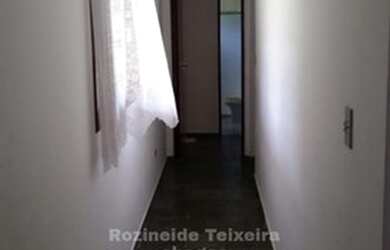 Imagem 4: Casa de condomínio para venda possui 435 metros quadrados com 5 quartos