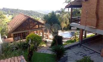 Imagem 4: Casa à Venda na Santa Inês, com três (3) dormitórios, sendo três (3) suítes em Caieiras