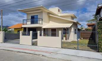 Imagem: Casa de 3 quartos para alugar no bairro