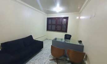 Imagem 6: Casa para aluguel e venda possui 774 metros quadrados com 10 quartos em Calhau - São Luís