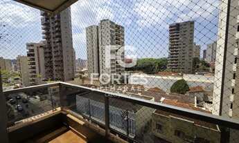 Imagem 7: Apartamento 115m² com 3 quartos sendo 1 suíte, armários e 1 com ventilador de teto, ao lad