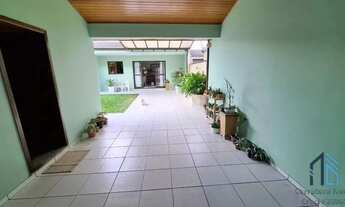 Imagem 10: Casa com edícula, 04 quartos sendo 2 suítes, amplo terreno fundos, no Atuba em Curitiba PR