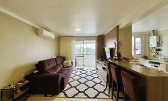 Imagem 2: Apartamento no centro de torres com 02 Quartos, mobiliado e com sacada!