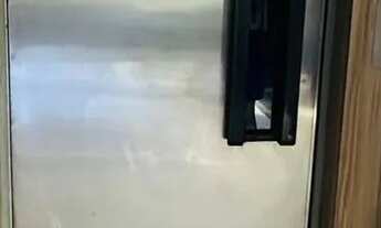 Imagem 12: Apartamento de Luxo Semi Mobiliado com Piscina e Frente Mar Praia do Futuro