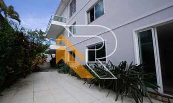 Imagem 2: Aluguel e Venda casa de alto padrão com 04 quartos, 560m², em Camboinhas, Região Oceânica