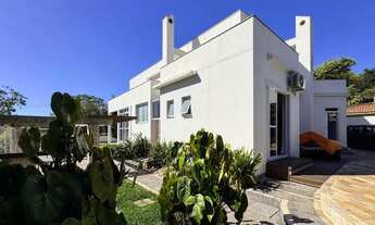 Imagem 5: Casa à venda em Cacupé, área privativa de 444,25m², 6 dormitórios e 8 vagas, R$ 3.550.000