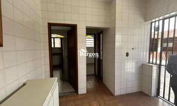 Imagem 7: Casa duplex com 4 quartos sendo 2 suítes a venda no Bairro Santa Cecilia em Juiz de Fora