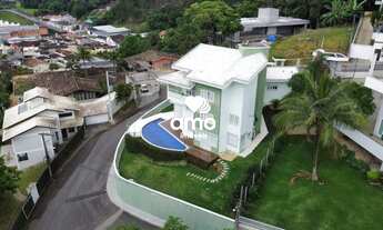 Imagem 2: Casa ampla em Brusque Centro 360 m², 3 quartos (1 suíte) e closet