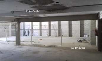 Imagem 6: Loja ampla com mezanino no centro comercial do Atacadão Lag na Barra