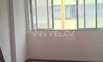 Imagem: Kitnet/Conjugado / Residencial / Centro