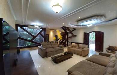 Imagem 2: Venda e Aluguel de Casa em Condomínio com 4 quarto(s), 3 suíte(s), por aluguel de R$ 12.5