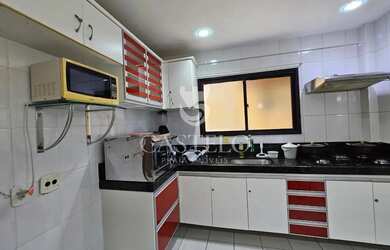 Imagem 4: Imperdível ! Apartamento 2 quartos/suíte, ampla área lateral super bem localizado na Praia