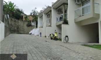 Imagem: Excelente sobrado geminado medindo 104m²