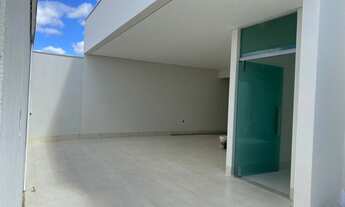 Imagem 4: Casa para venda possui 180 metros quadrados com 3 quartos em Centro - Taiobeiras - MG