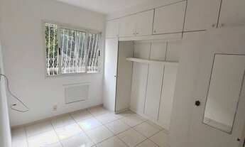 Imagem 7: Ótimo Apto Varanda 2 Qts e Dep na Rua das Laranjeiras