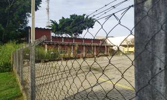 Imagem 4: Galpão/Depósito/Armazém para aluguel possui 450 metros quadrados com 5 quartos