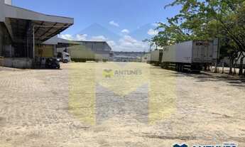 Imagem 3: Alugue galpão em condominio com 2.200 m² em Prazeres, possui doca e pátio