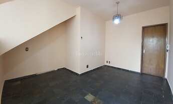 Imagem 2: Ref.: 6015 - Casa geminada com excelente localização e vaga de garagem. Ótima oportunidade