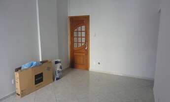 Imagem 4: Apartamento de frente, sol da manhã, em excelente localização! Composto por 2 quartos (sen