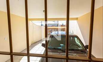 Imagem 5: Casa à Venda - Vila Cecília Maria, 4 Quartos, 220 m2