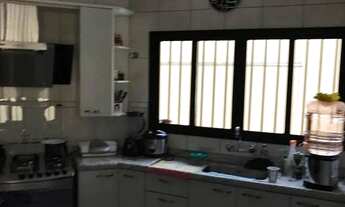 Imagem 6: Casa a venda com 220 metros quadrados com 2 quartos