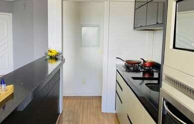 Imagem 2: Apartamento para venda possui 71 metros quadrados com 3 quartos em Canto - Florianópolis