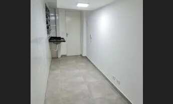 Imagem 2: Alugo Casa em condomínio. Excelente localização. Tudo novo!!!