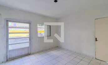 Imagem 3: Casa para Aluguel - Vila Amália, 1 Quarto, 50 m2