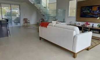 Imagem 6: Casa de condomínio sobrado para venda possui 311 metros quadrados com 3 quartos