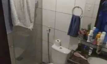 Imagem 3: Casa em rua pública