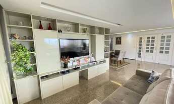 Imagem 4: Apartamento para venda possui 200m, 4 suítes, todo projetado, vista mar, 3 vagas cobertas