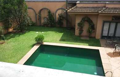 Imagem 2: Maravilhosa Casa mobiliada com elevador, piscina, etc., 4 suítes no Jardim Leonor