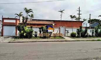 Imagem 1: Casa Ótima c/ 4 Dormitórios e Piscina ( Aceita Permuta em SP e Automóvel