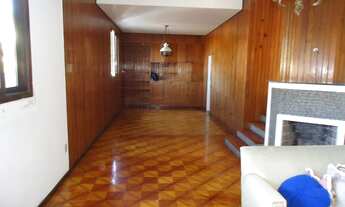 Imagem 3: Casa Valparaíso, local nobre, Rua Simon Bolivar, excelente preço - Petrópolis - RJ