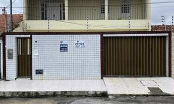 Imagem: Vende-se casa 5/4 - Bairro Aeroporto