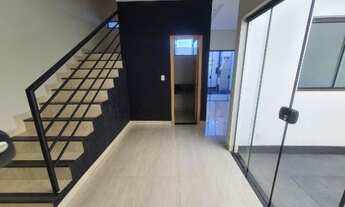 Imagem 2: Sobrado à venda, 2 quartos, 2 suítes, 2 vagas, Novo Mundo - Uberlândia/MG